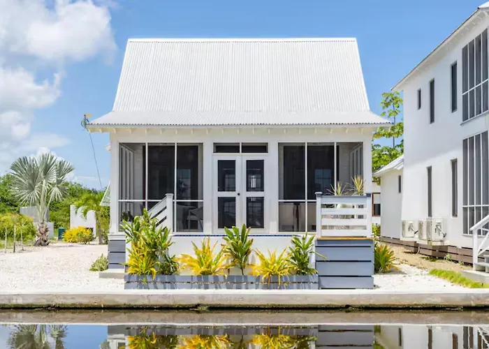 Modern House With Océano View In Belize San Pedro (Ambergris Caye)